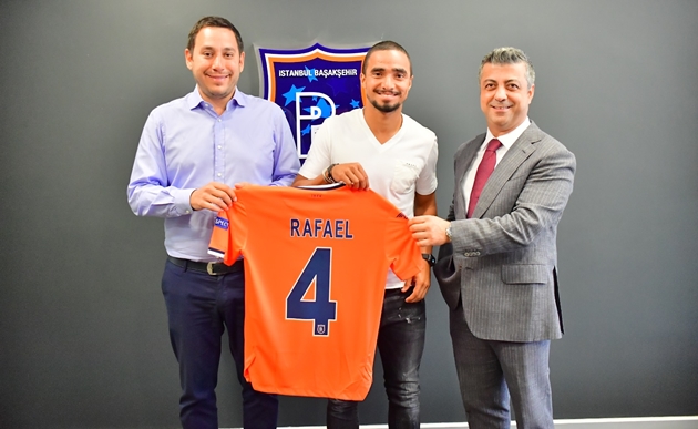 CHÍNH THỨC: Rafael da Silva gia nhập Istanbul Basaksehir - Bóng Đá
