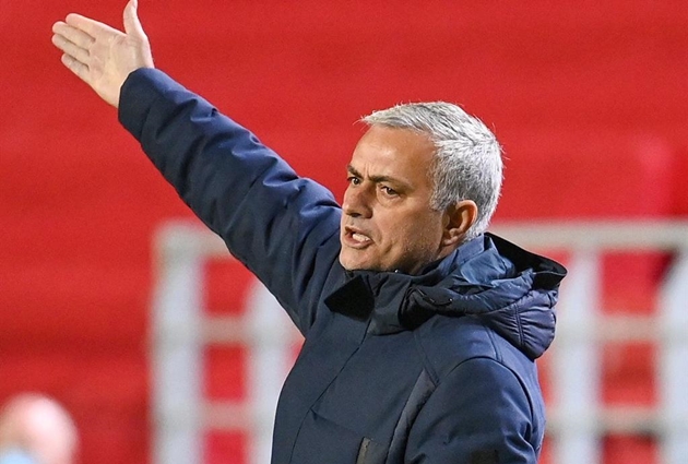 Mourinho offers no excuses as ‘awful’ Tottenham are beaten in Europe - Bóng Đá