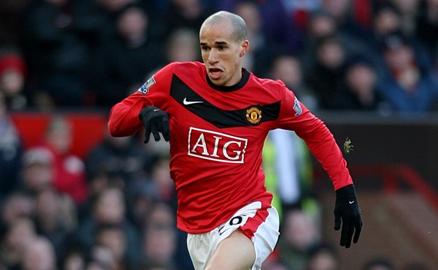 Tiền vệ trái Gabriel Obertan từng có 5 mùa giải khoác áo Newcastle United sau khi chia tay Red Devils. Hiện tại, sau quãng thời gian lang bạt sang Anzhi Makhachkala, Wigan Athletic, Levski Sofia, anh đang chơi bóng ở Thổ Nhĩ Kỳ trong màu áo BB Erzurumspor.