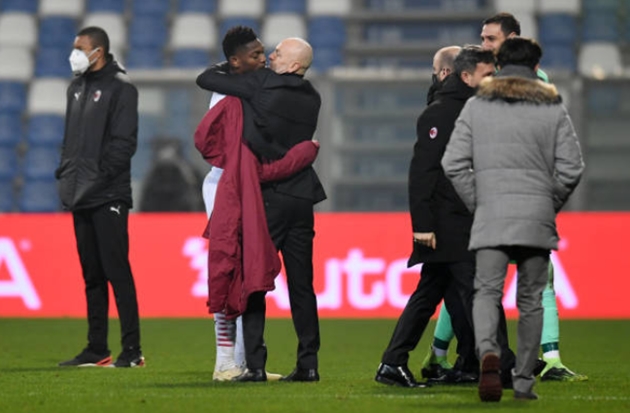Ảnh trận Sassuolo - Milan - Bóng Đá