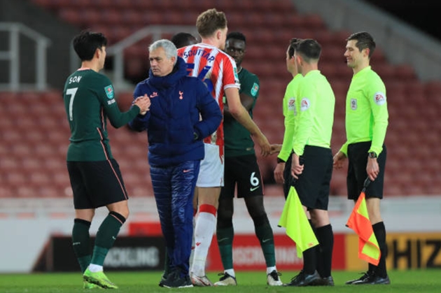 Mourinho: “Họ thực sự là 1 đội bóng khổng lồ”