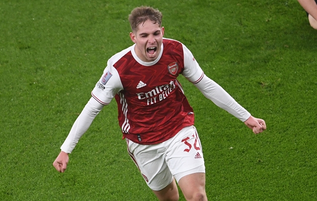 Reprieved Emile Smith Rowe fires Arsenal to FA Cup win over Newcastle United - Bóng Đá
