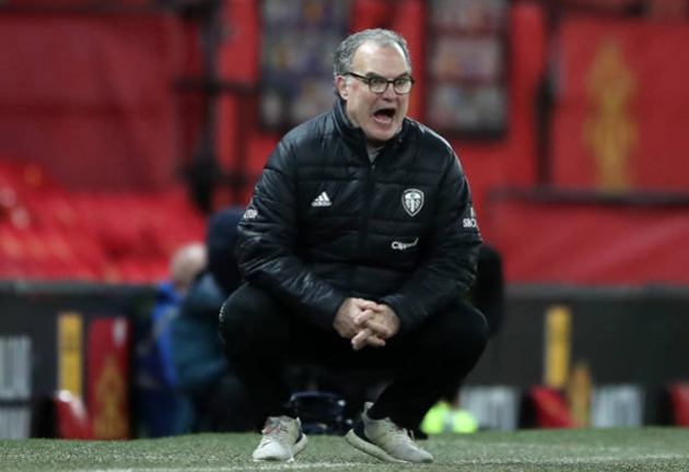 Leeds boss Marcelo Bielsa refuses to change his style to combat in-form Manchester United - Bóng Đá