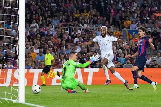 Bayern Munich thể hiện sức mạnh đáng sợ ở Champions League.