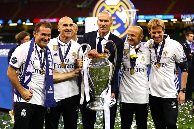 Zidane sẽ có nhiệm kỳ thứ ba tại Real Madrid? - Bóng Đá