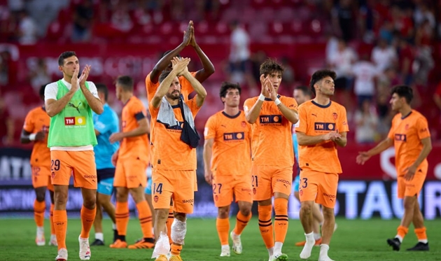 Valencia đang phải trả giá vì sai lầm chuyển nhượng.