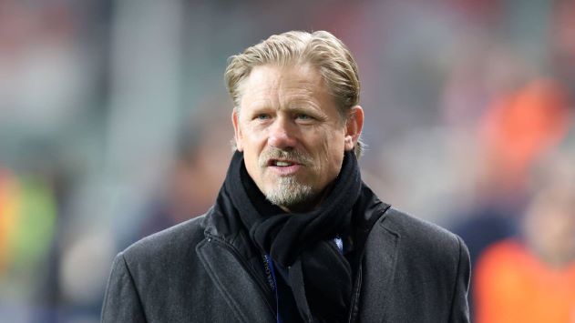 Peter Schmeichel chê tân binh của Man Ut quá chậm - Bóng Đá