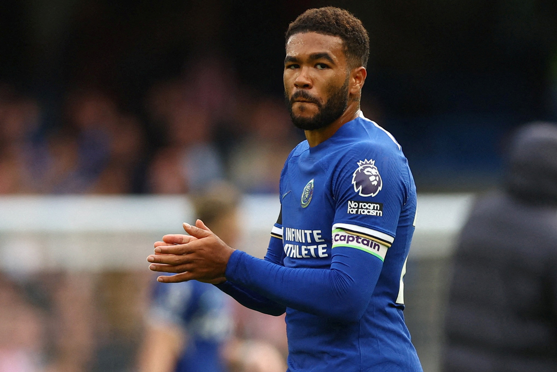 James khiến ông thầy phải đau đầu.