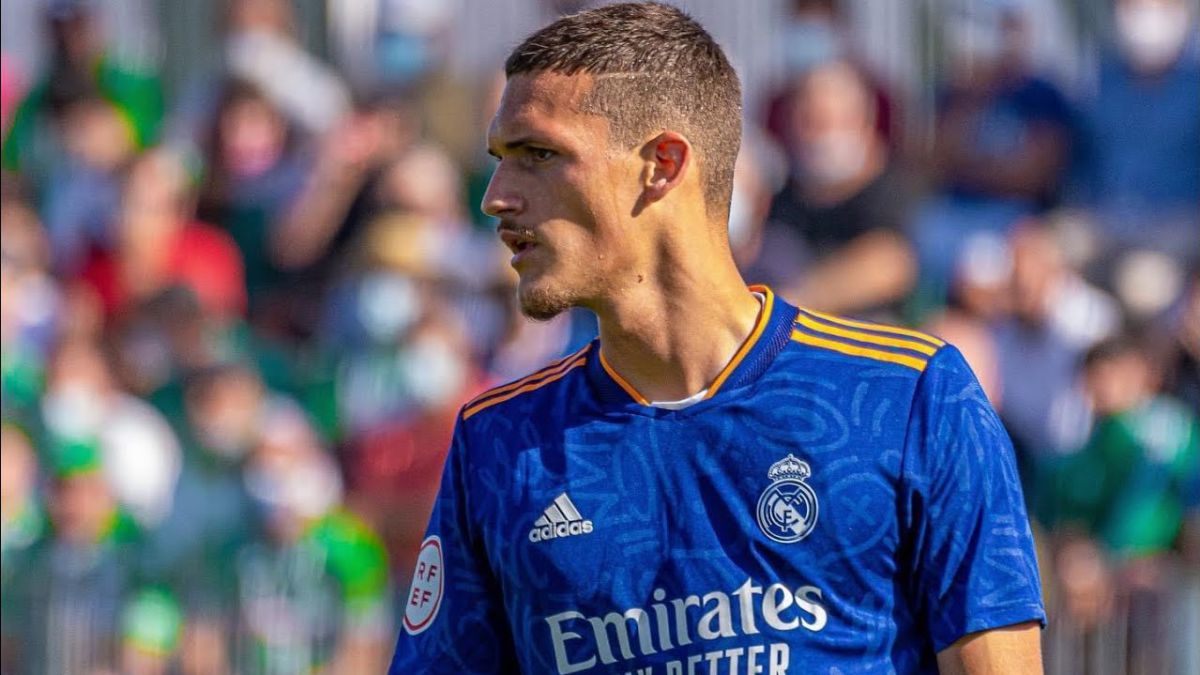 Ảnh bài viết Bayern đáp trả Real đanh thép vụ Davies