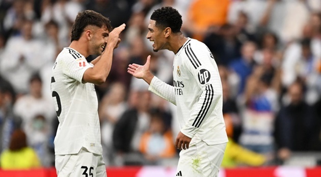 Thắng 4-0, hai nhân tố hàng thủ Real lập thống kê ấn tượng