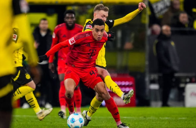 Kane chấn thương, Musiala giải cứu Bayern trước Dortmund