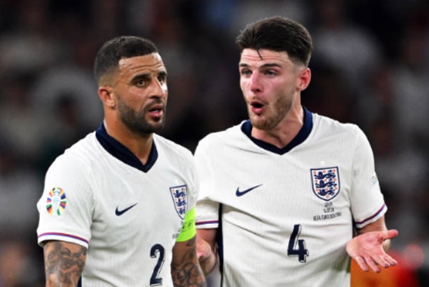 "Cucurella đã loại bỏ Kyle Walker"