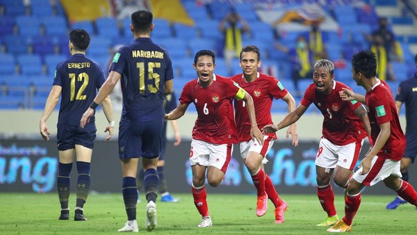 Đội tuyển Việt Nam sẽ lấy vé đi tiếp, UAE mơ soán ngôi - Bóng Đá
