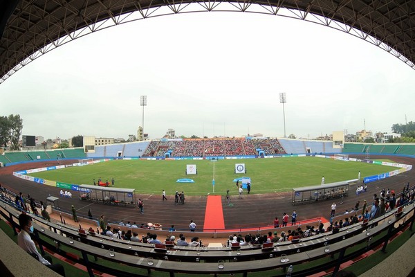 V-League có thể đá tập trung; Người Hàn tự hào vì thầy Park - Bóng Đá