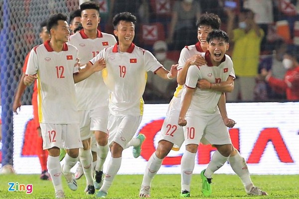 4 nhân tố chơi tốt nhất của U23 Việt Nam trong trận thắng Singapore - Bóng Đá