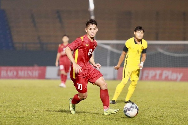 Khuất Văn Khang - Từ thủ lĩnh U19 đến tấm vé lên ĐT Việt Nam - Bóng Đá