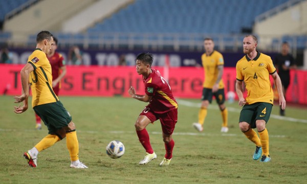 Bất ngờ ứng viên cầu thủ hay nhất AFF Cup của ĐT Việt Nam; Vua phá lưới V-League trở lại chốn cũ - Bóng Đá