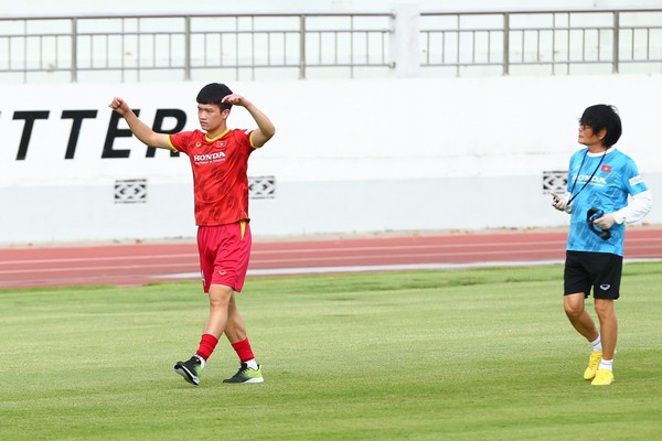 HLV Gong Oh-kyun chia tay U23 Việt Nam; Hoàng Đức; Văn Hậu gặp vấn đề - Bóng Đá