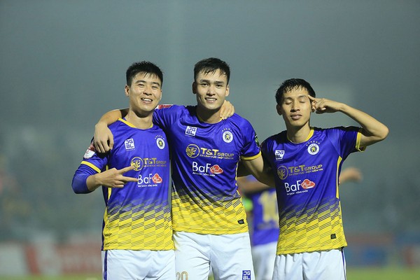 Vòng 3 V-League: Dàn sao ĐT Việt Nam bùng nổ- Bóng Đá