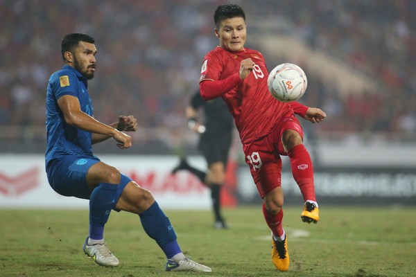 Báo Thái vẽ kịch bản Nguyễn Quang Hải đến Thai League thi đấu.