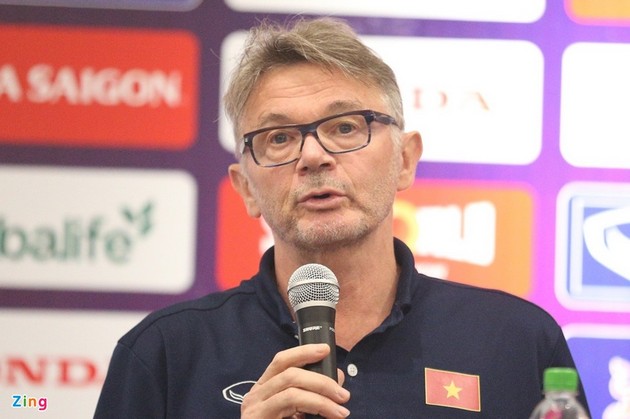 HLV Troussier: Syria nhỉnh hơn chỉ là lý thuyết; Việt kiều Nguyễn An Khánh chia tay U23 Việt Nam  - Bóng Đá