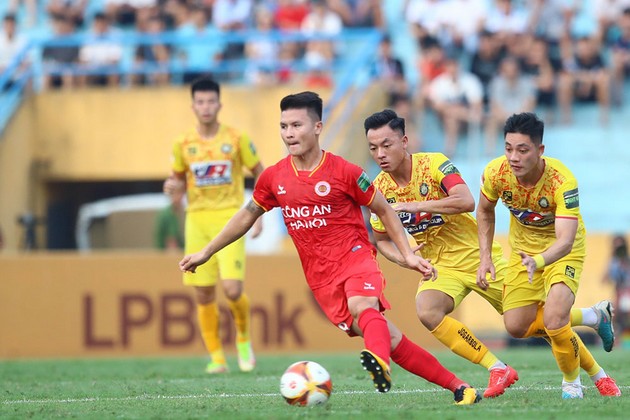 CAHN vô địch V-League 2023: Thuyết phục và những vết gợn - Bóng Đá