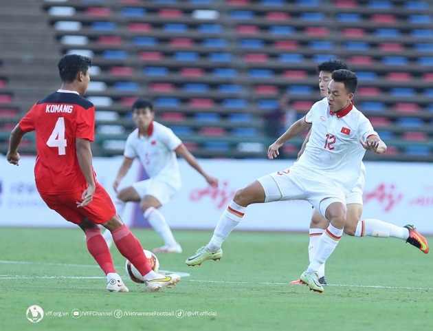 Cầu thủ Việt kiều Czech lên ĐTQG; Đối thủ nói về U23 Việt Nam - Bóng Đá