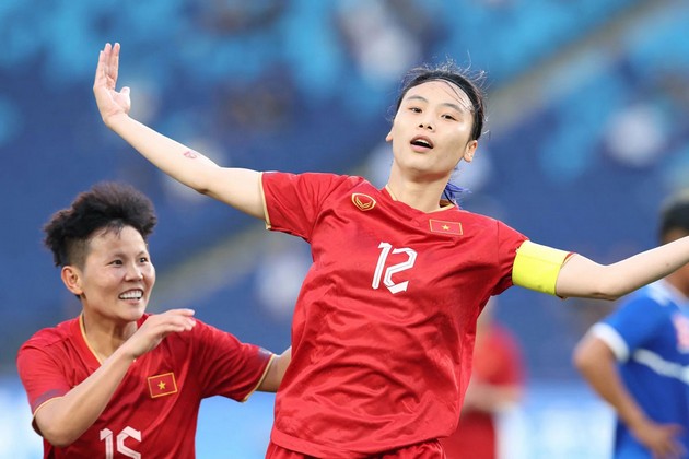 Đồng đội cũ Fabregas thử việc tại V-League; ĐT nữ Việt Nam đại thắng tại ASIAD - Bóng Đá