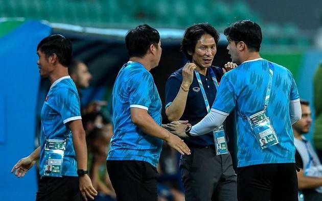 HLV Gong chốt bến đỗ tại V-League; Người cũ hân hoan khi 'xé lưới' Hà Nội - Bóng Đá