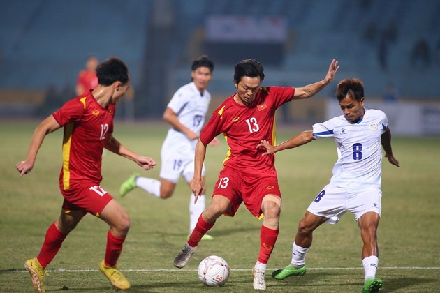 3 điểm yếu sẽ khiến Philippines ôm hận trước ĐT Việt Nam - Bóng Đá