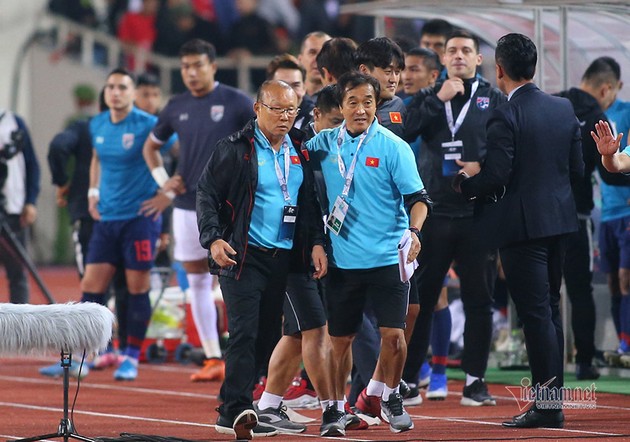 HLV Park nói điều phũ phàng với Việt Nam; Tuấn Anh suýt sang Olympiacos thi đấu - Bóng Đá