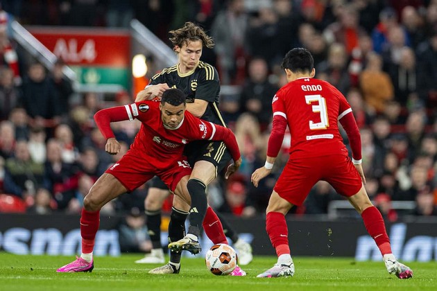 Liverpool vừa lọt vào tứ kết Europa League.