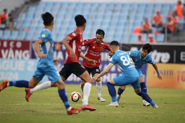 Sao U23 Việt Nam lập hattrick, Đà Nẵng vùi dập Long An - Bóng Đá