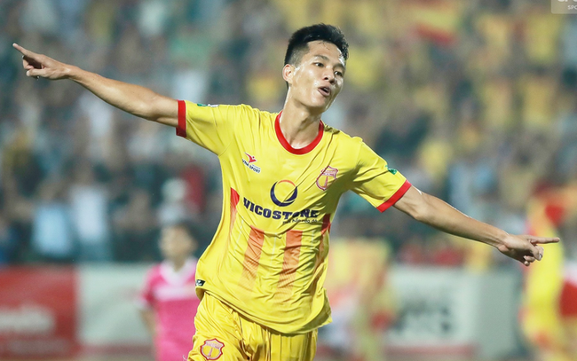 Tuyển thủ U23 Việt Nam có niềm tin mãnh liệt về cơ hội trụ hạng của Nam Định - Bóng Đá