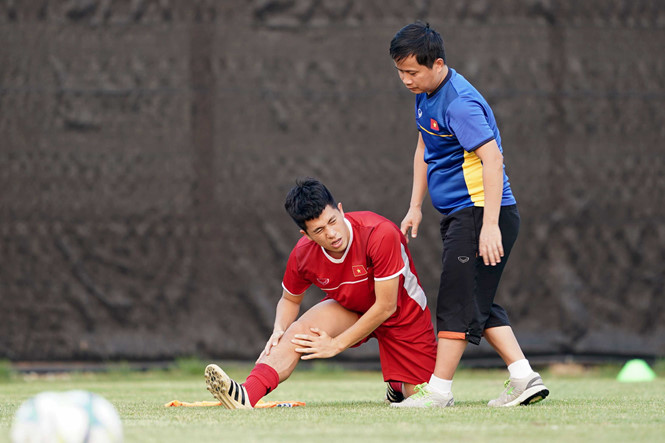 Điểm tin bóng đá Việt Nam sáng 14/10: Đức Huy và Đình Trọng vẫn chưa thể tập luyện cùng đồng đội - Bóng Đá