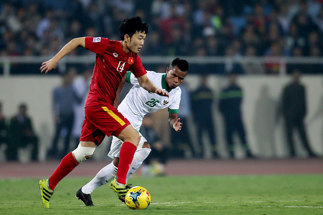 HLV Hoàng Anh Tuấn lo cho Lương Xuân Trường tại AFF Cup 2018 - Bóng Đá