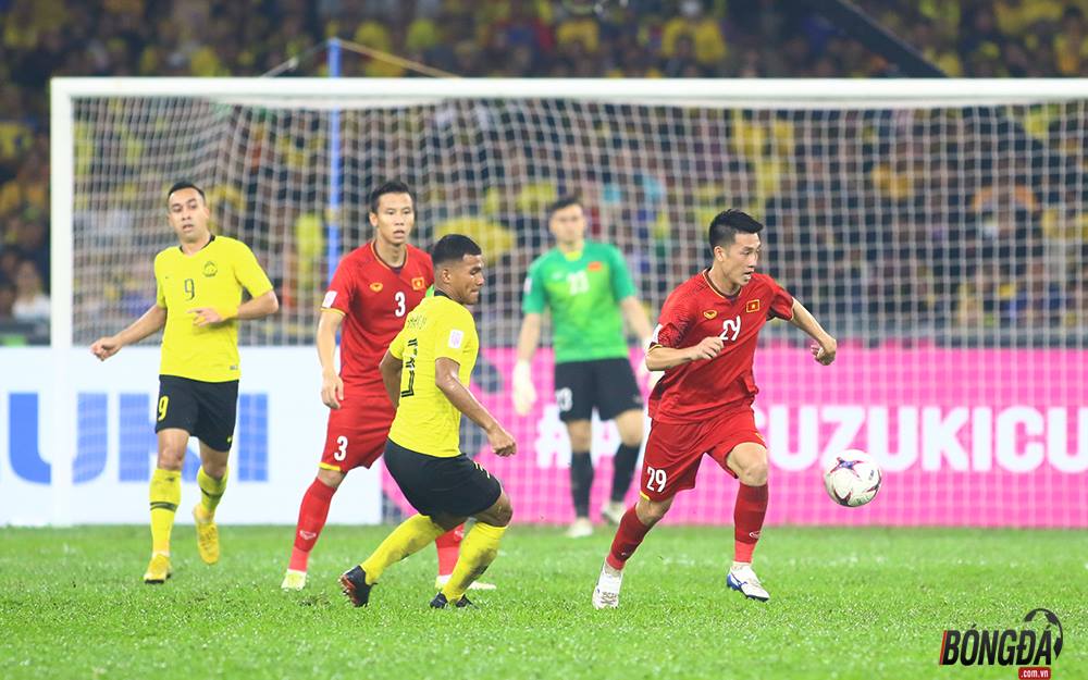 TRỰC TIẾP: ĐT Việt Nam 1-0 ĐT Malaysia: Hồng Duy vào sân thay Văn Đức - Bóng Đá