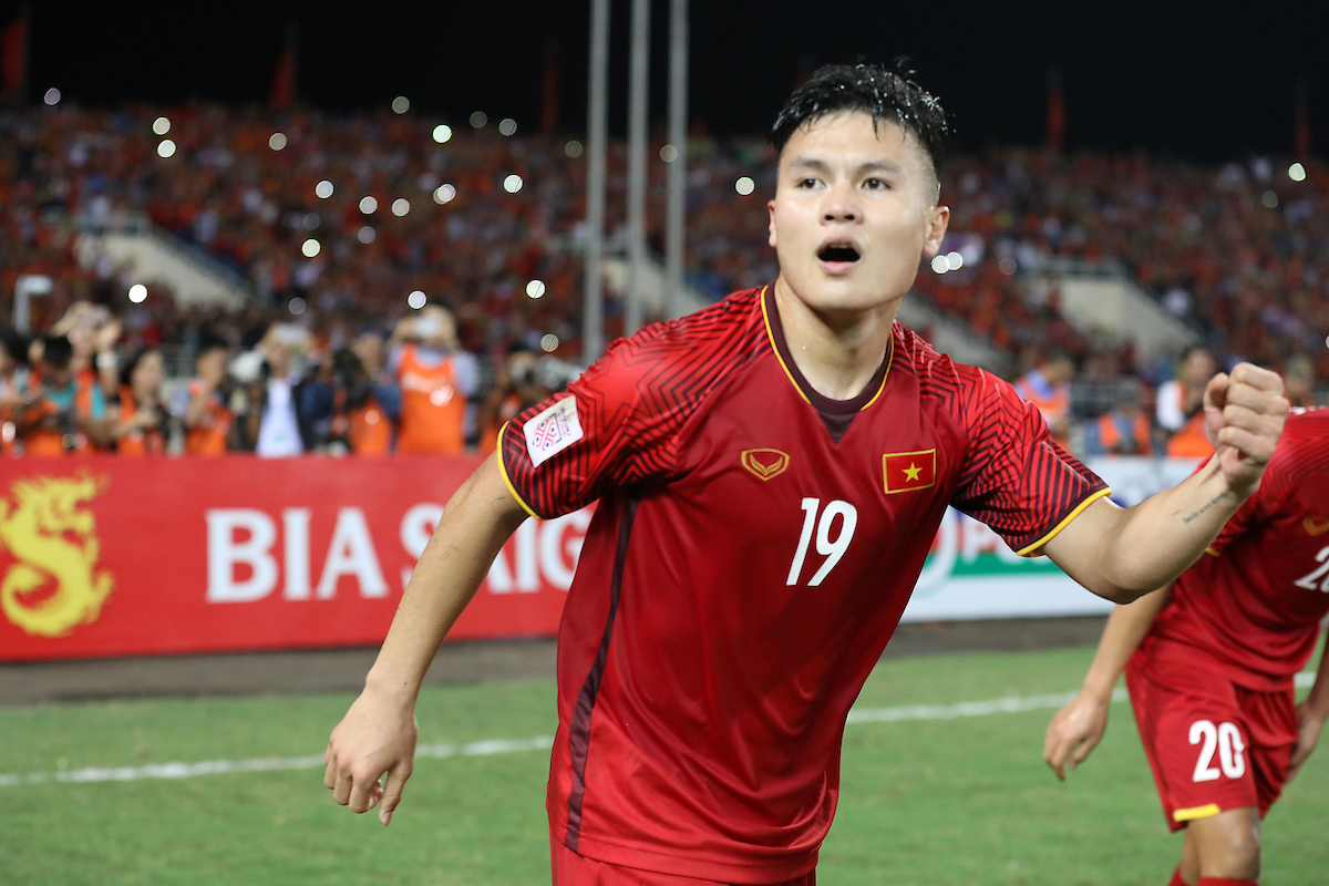 TRỰC TIẾP U23 Việt Nam 0-0 U23 Indonesia: Đình Trọng dự bị, Quang Hải đá chính - Bóng Đá