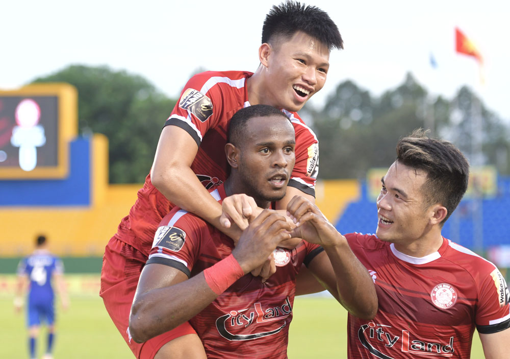 Tổng hợp vòng 5 V-League 2019: Văn Toàn giúp HAGL ngắt mạch thua - Bóng Đá