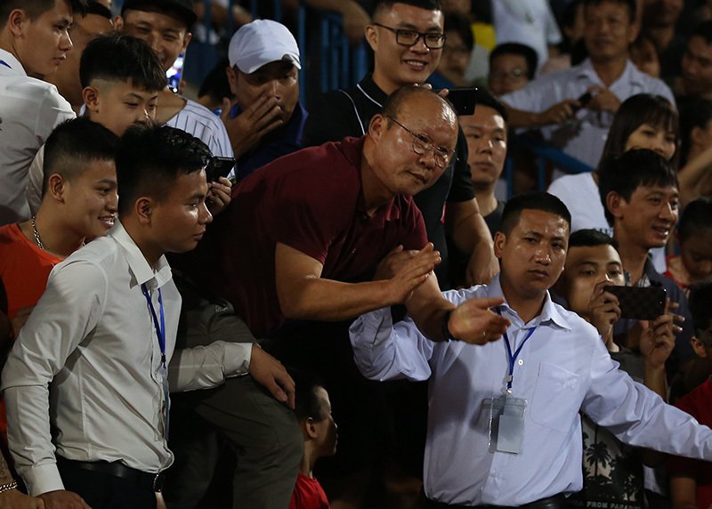 Điểm tin bóng đá Việt Nam sáng 28/04: HLV Park Hang-seo có hành động cực yêu đối với học trò cưng - Bóng Đá