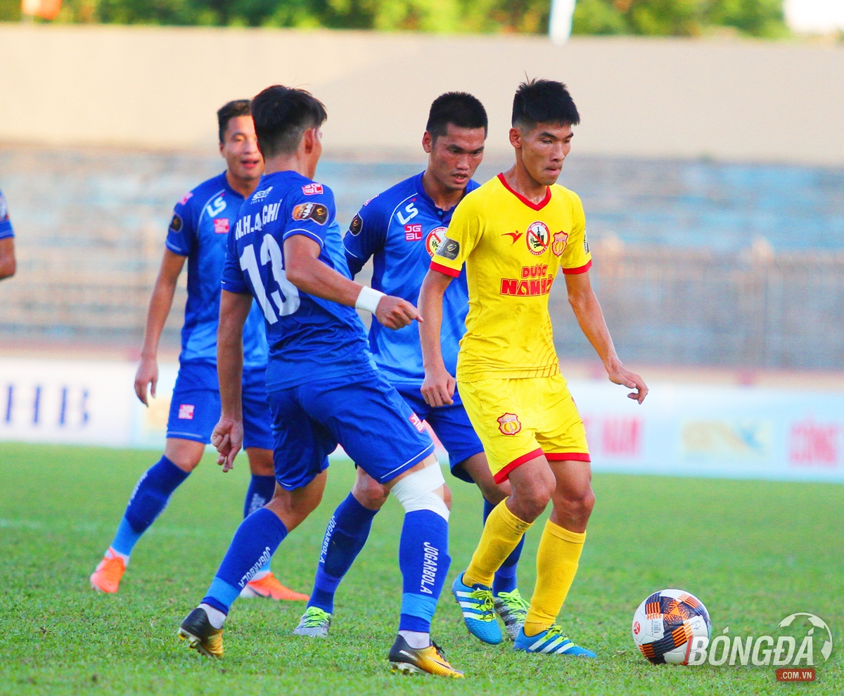 NÓNG: Sau Quảng Nam, đến lượt Nam Định cũng thay tướng trước vòng 11 - Bóng Đá