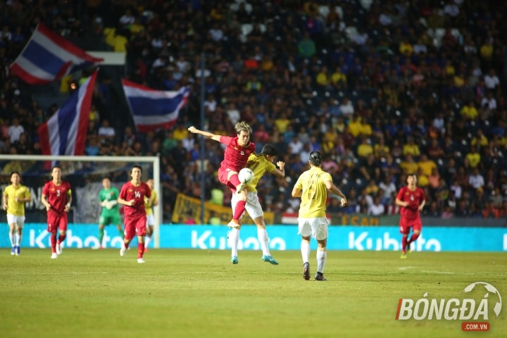 TRỰC TIẾP Việt Nam 0-0 Thái Lan: Chủ nhà thay người - Bóng Đá