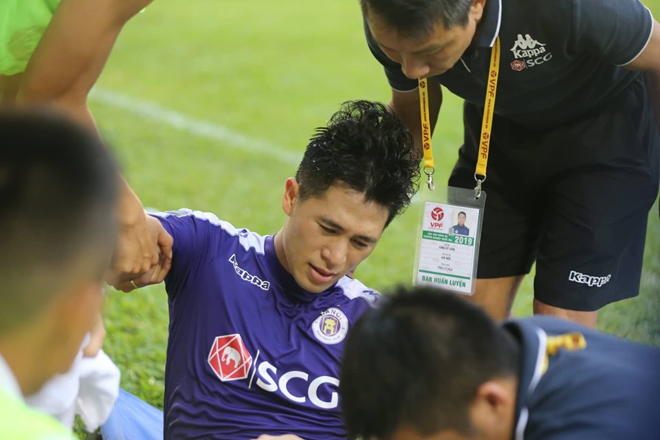 CHÍNH THỨC: Tuyển thủ Đình Trọng chấn thương nặng, nghỉ hết V-League 2019 - Bóng Đá
