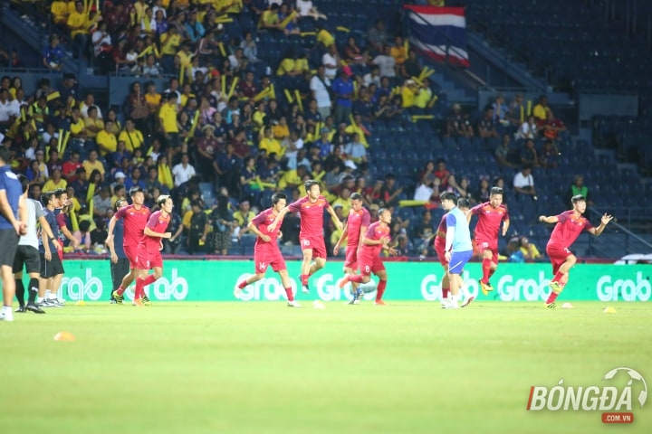 TRỰC TIẾP ĐT Việt Nam 0-0 ĐT Thái Lan: Tuấn Anh, Văn Toàn đá chính, Công Phượng dự bị - Bóng Đá