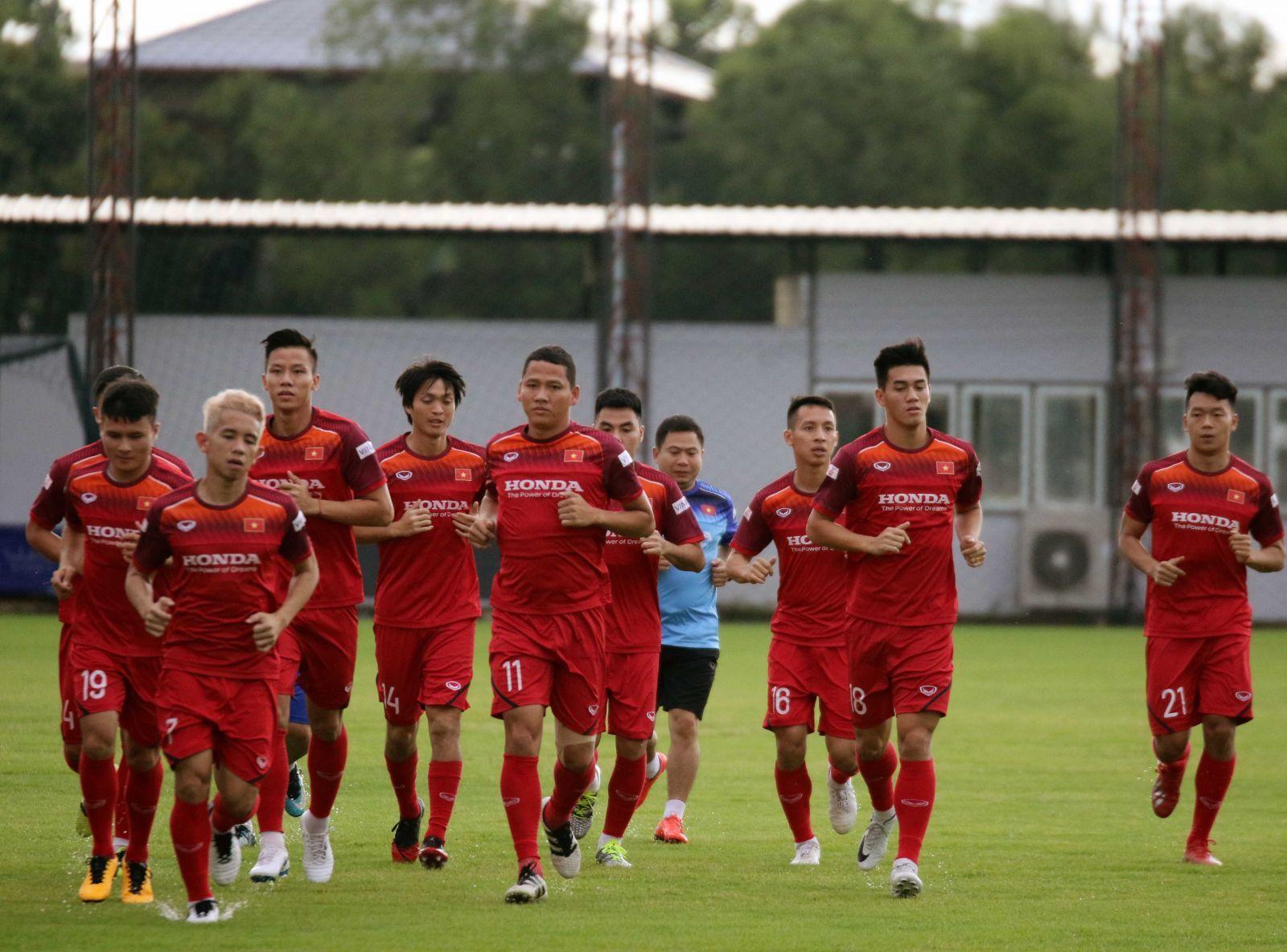 NÓNG: HLV Park Hang-seo gọi thêm 1 cầu thủ cho ĐT Việt Nam - Bóng Đá