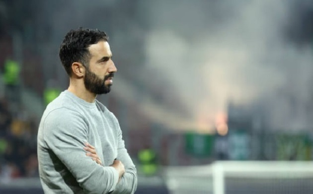 Ảnh bài viết Rào cản khiến Man Utd chưa thể ra mắt Ruben Amorim