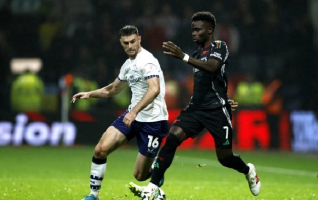 Saka báo tin tích cực cho Arsenal 