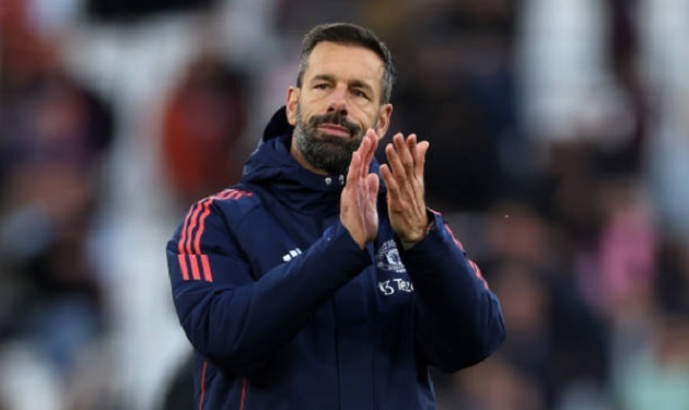 Ảnh bài viết Garnacho gửi thông điệp xúc động tri ân Van Nistelrooy