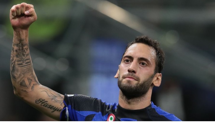 Inter chọn được người kế nhiệm Calhanoglu với giá 50 triệu euro?