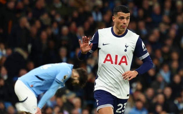 Siêu máy tính dự đoán đội vô địch Premier League sau biến cố lớn vòng 12